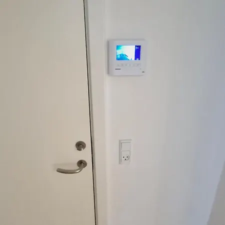 Spacious 120 Metres From Metro Kodaň