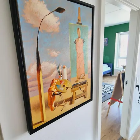 Spacious 120 Metres From Metro Kodaň