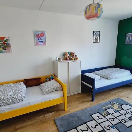 Spacious 120 Metres From Metro * Kodaň