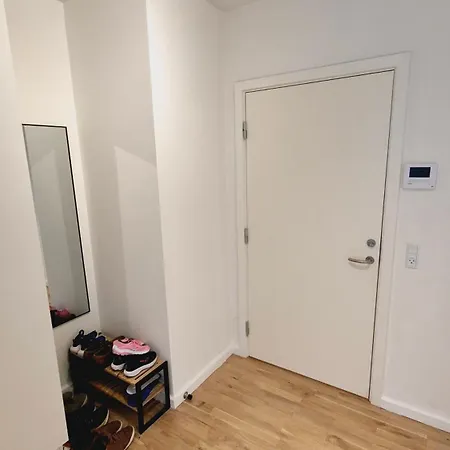 Spacious 120 Metres From Metro