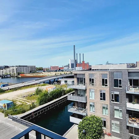 Apartment Spacious 120 Metres From Metro