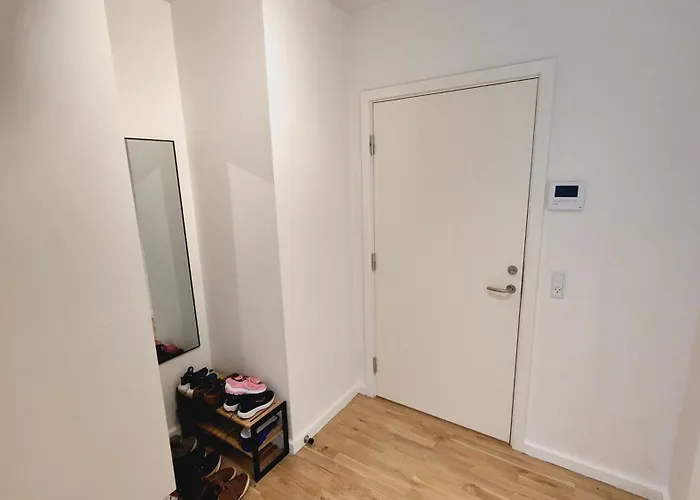 Spacious 120 Metres From Metro