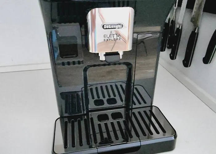 Spacious 120 Metres From Metro Lejlighed *